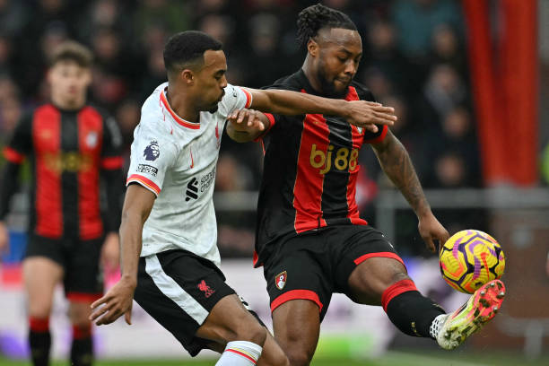 进攻常常被 进攻常常被