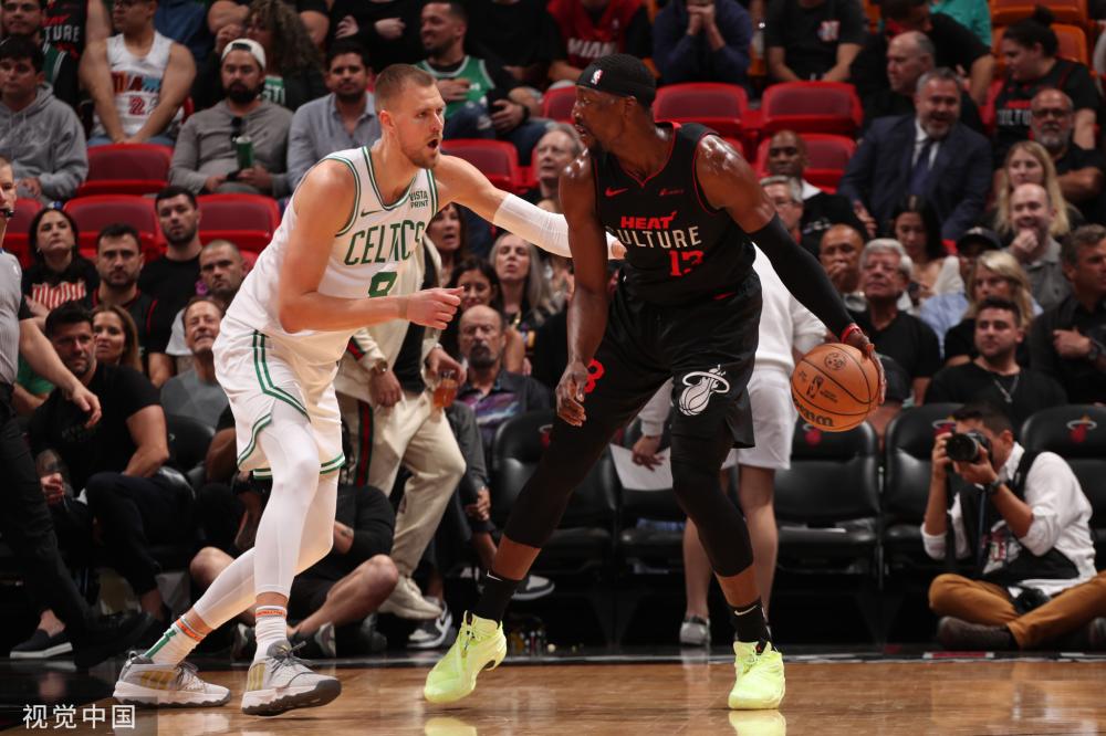 纪律严明和 纪律严明和